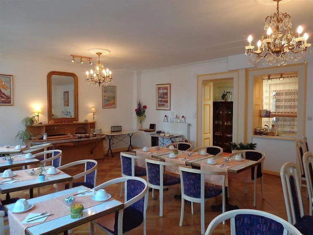 **  Hotel Continental Эвиан-ле-Бен Франция