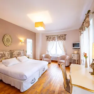 Le Moulin De Rudelle Отель